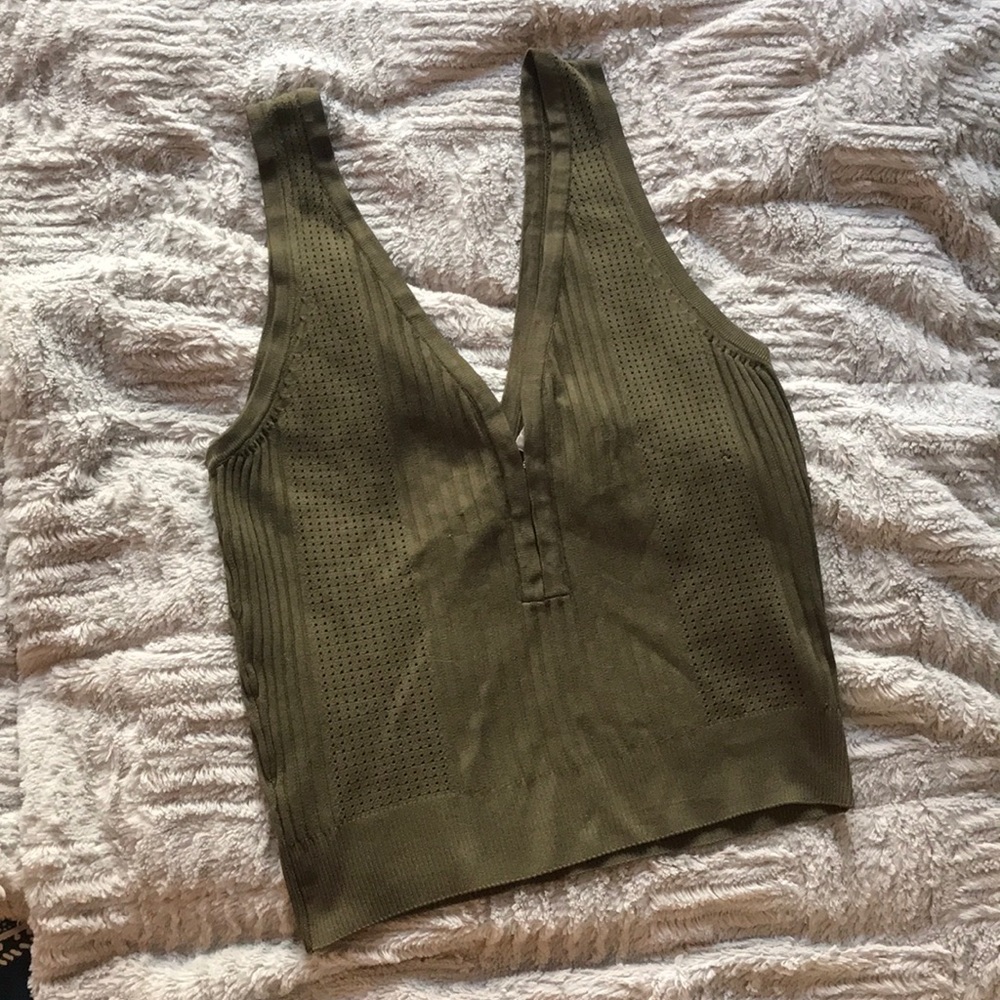 Stretchy H&M tank size small